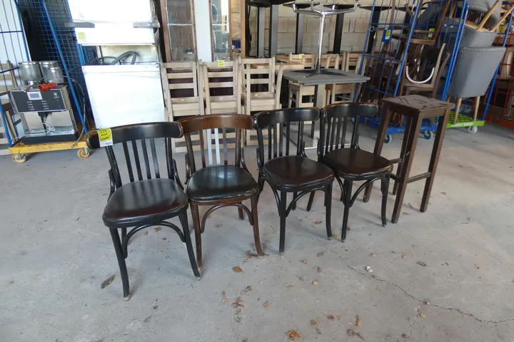 4x Stuhl, mit 1x Barhocker